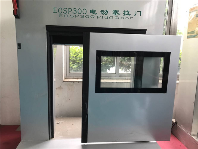 Outsliding Plug Bus Door Mechanism , Bus Door Opening Mechanism For Pure Electric Bus