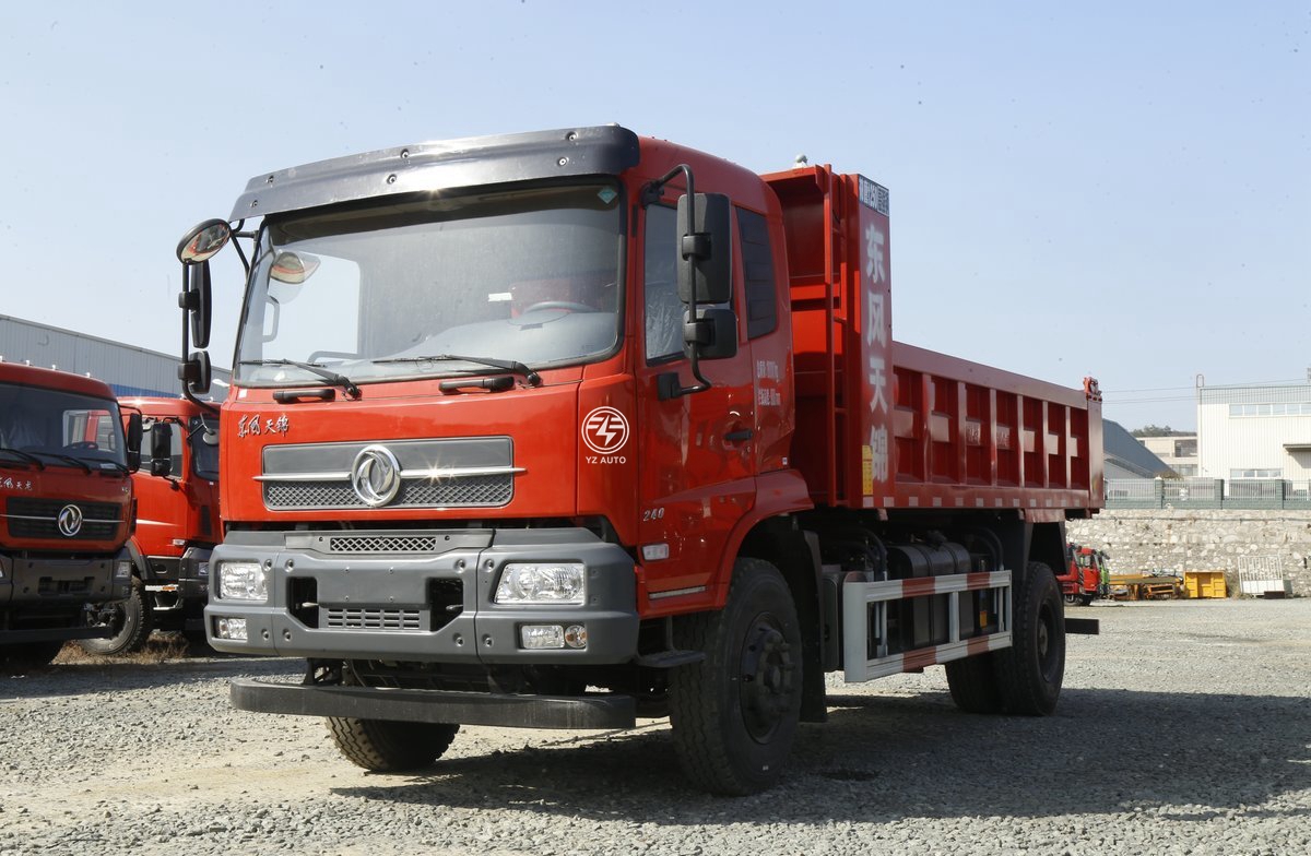 Fast Gear Box 4X2 Mini Dump Truck For Heavy Duty Transportation