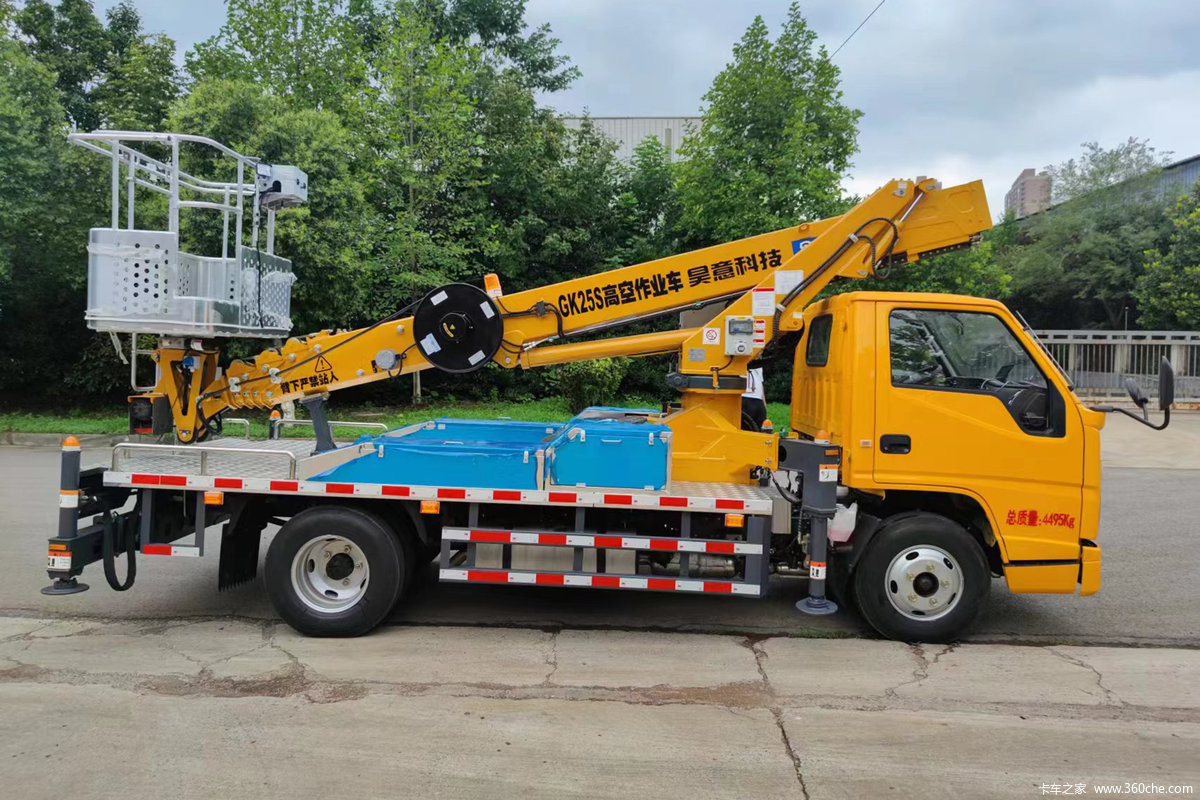 24m Truck Mounted Aerial Work Platform 4X2 Aerial Platform Truck