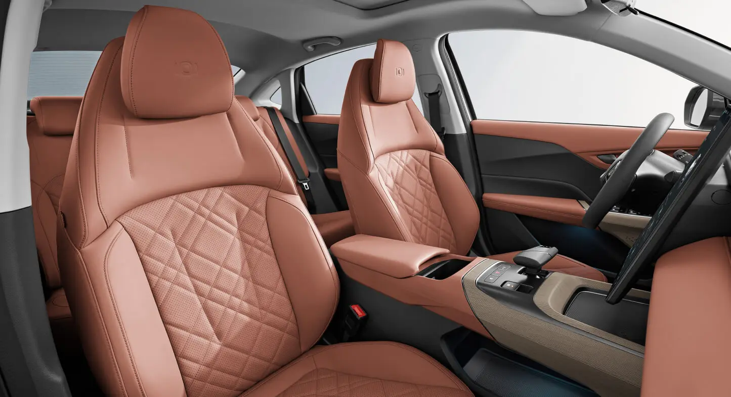 2023 Changan Qiyuan A05 145 Max Edition Electric Hatchback Car Long Range and High Speed with 0.5h Fast Charging Time