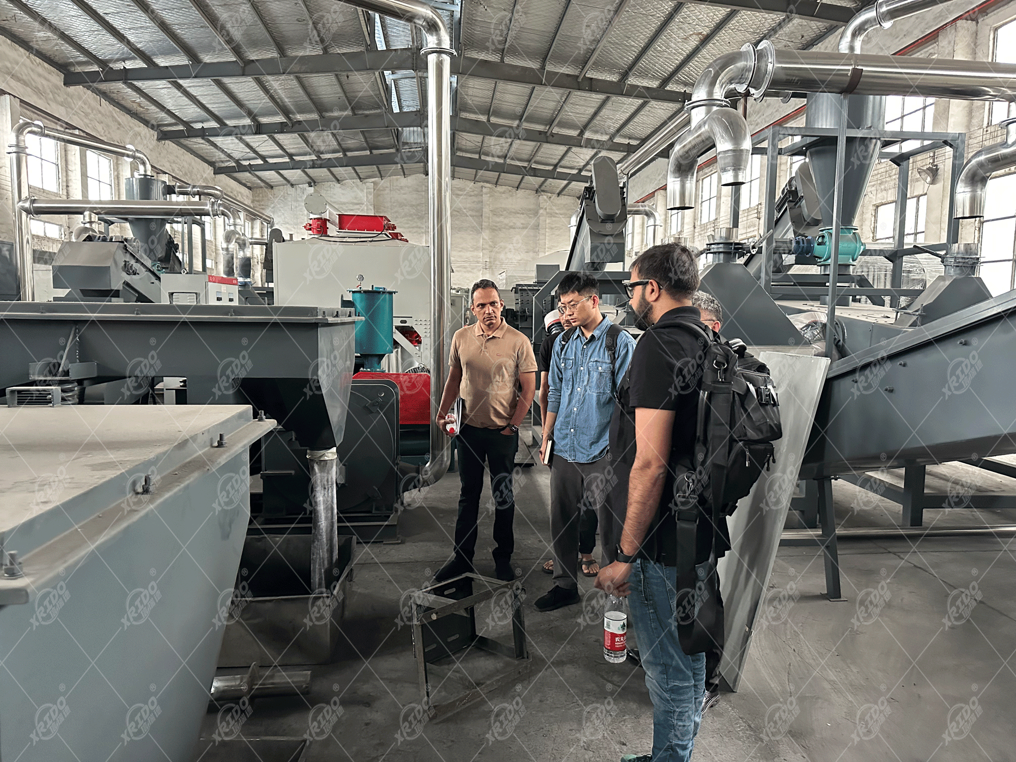 Automatic Mini Tire Shredder for Used Car Rubber Tire with Customized Color Double Shaft Shredder