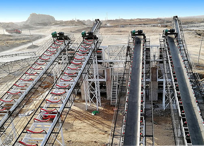 Stainless Steel Sand Belt Conveyor Machine Heat Resistant 5-150m Length