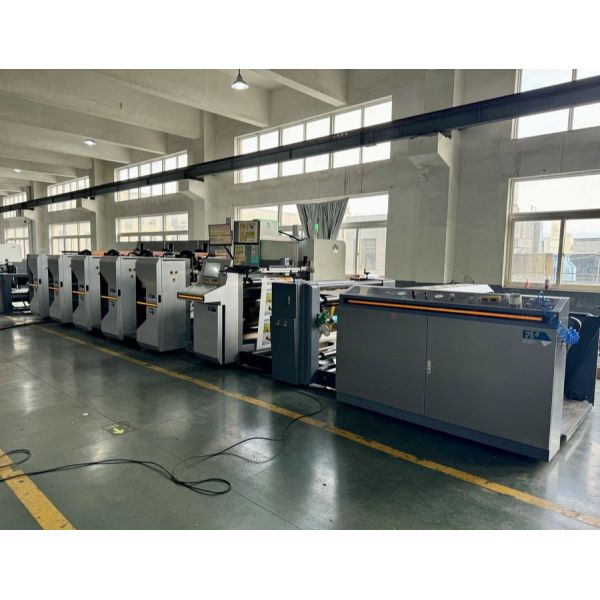 High Control Precision Sleeve Type Automatic Colour Flexographic Flexo Printing Machine for Film Bag
