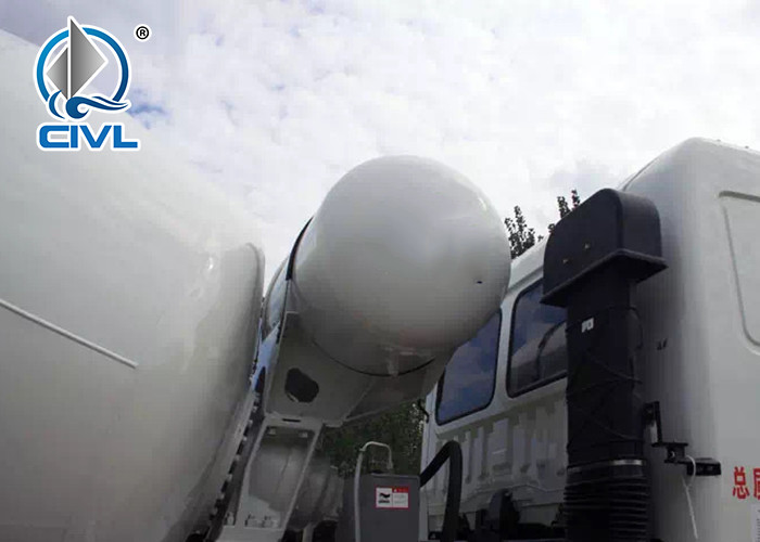 Manual Transmission Concrete Mixing Equipment , Sinotruk Howo 8X4 14600 Kg Curb Weigh Concrete Mixer Truck