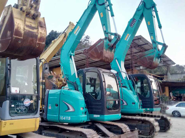 Kobelco SK200 Used Crawler Excavator good condition Kobelco70 reasonable price for sale/second hand Japanese engine SK70 Kobelco 70