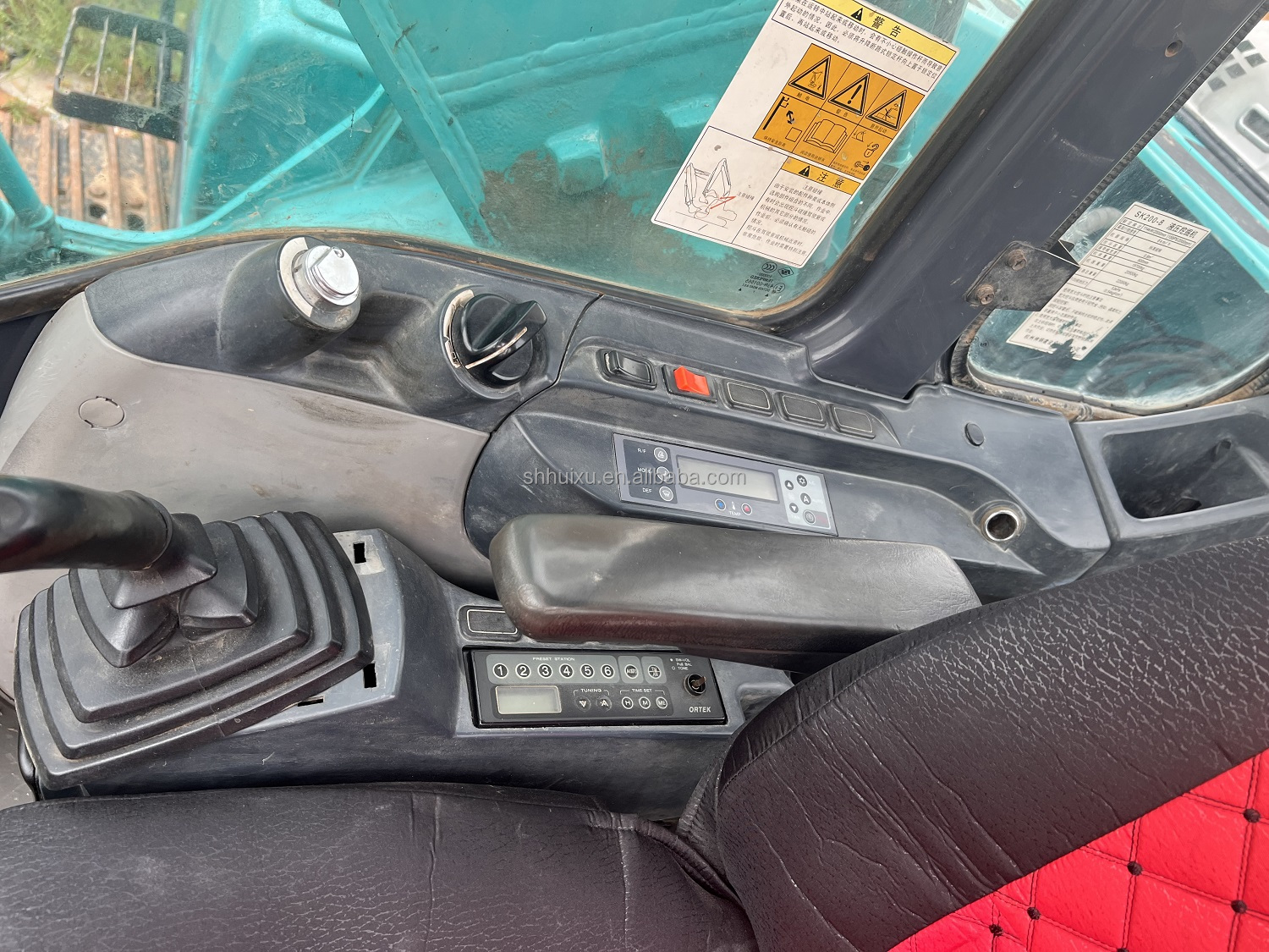 Used Excavator Kobelco Sk200 good Quality working condition used excavator kobelco sk200
