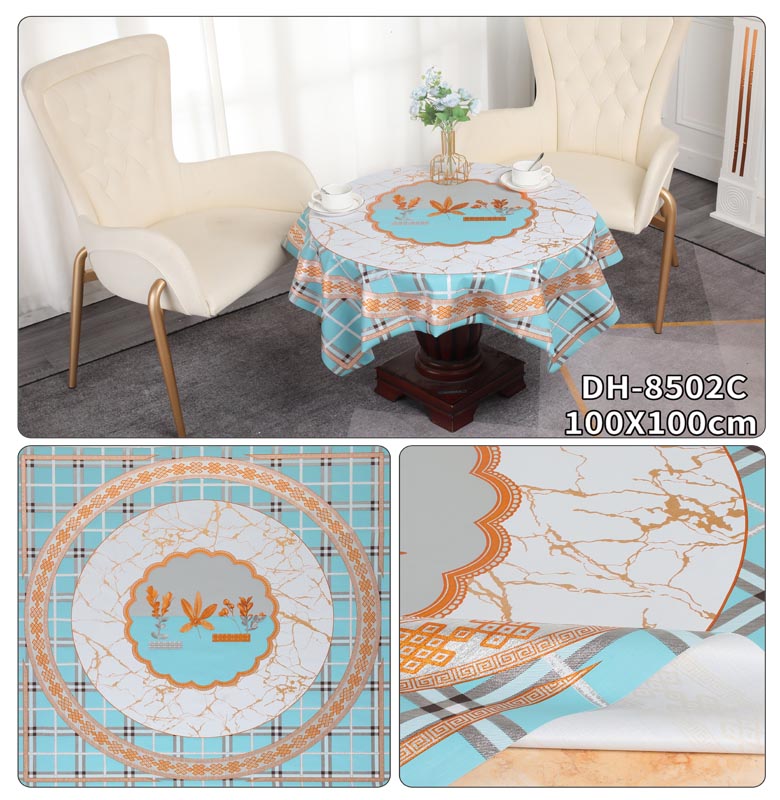 Customized PVC Round Plaid Tablecloth for 10 People White and Green Floral Pattern