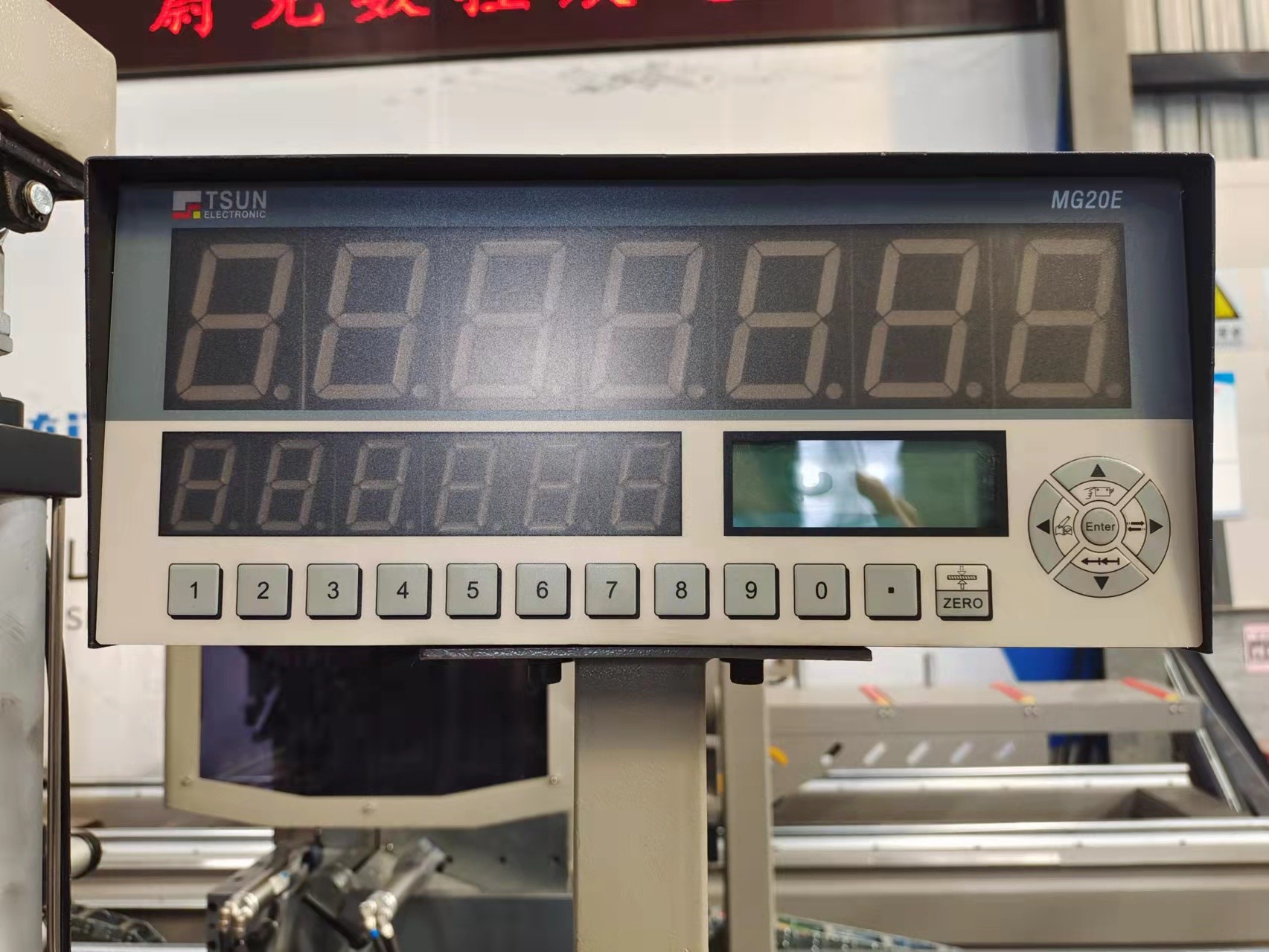 Digital Display Double Head Front Sawing Machine With 600mm Diameter Saw Blade Cutting 45 And 90 Degree
