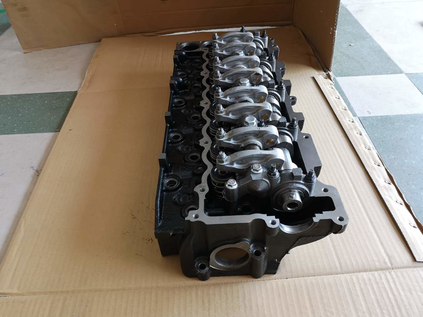 4HG1 Cylinder Head Assembly NPR71 Engine Parts 4HG1T Include Rock Arm Valve Camshaft All Spare Parts