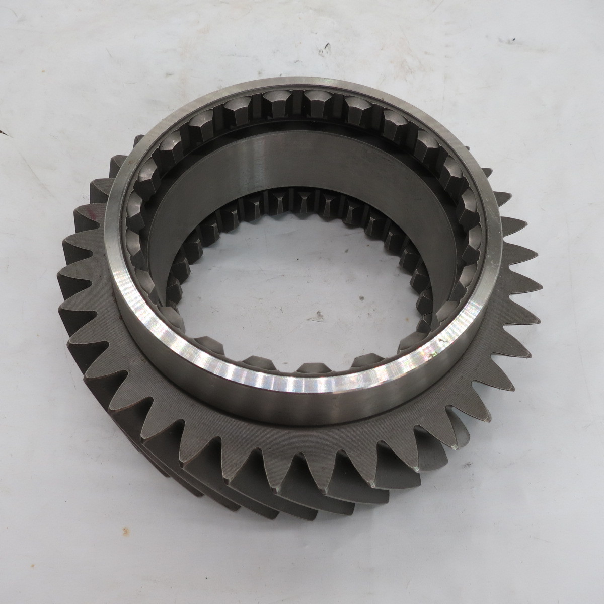 Factory Wholesale High Quality Gearbox Main Shaft Gear 19630 For Bus Gear