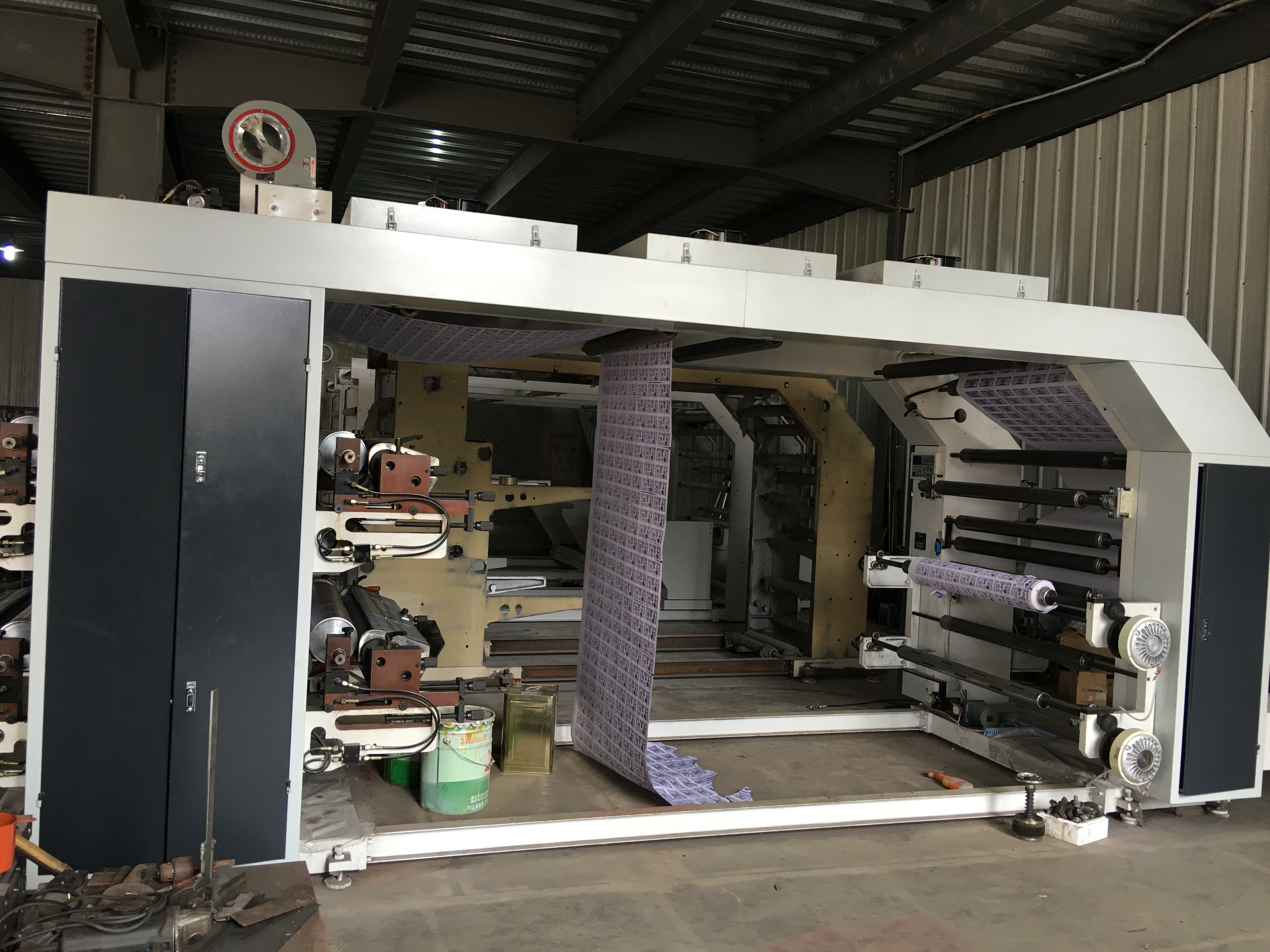Economic Six Color Central Drum Flexo Printing Machine with 6 Color UV DIE CUT SLITTING SERVO for Auto Sticker Label