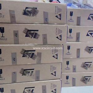 SMT Display LED Driver IC Automotive TI LP8860LQVFPRQ1 SMD2835