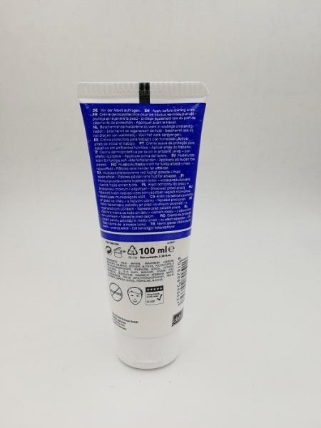 Stokoderm Industrial Hand Cleaner Skin Protection Against Water-Based Workplace