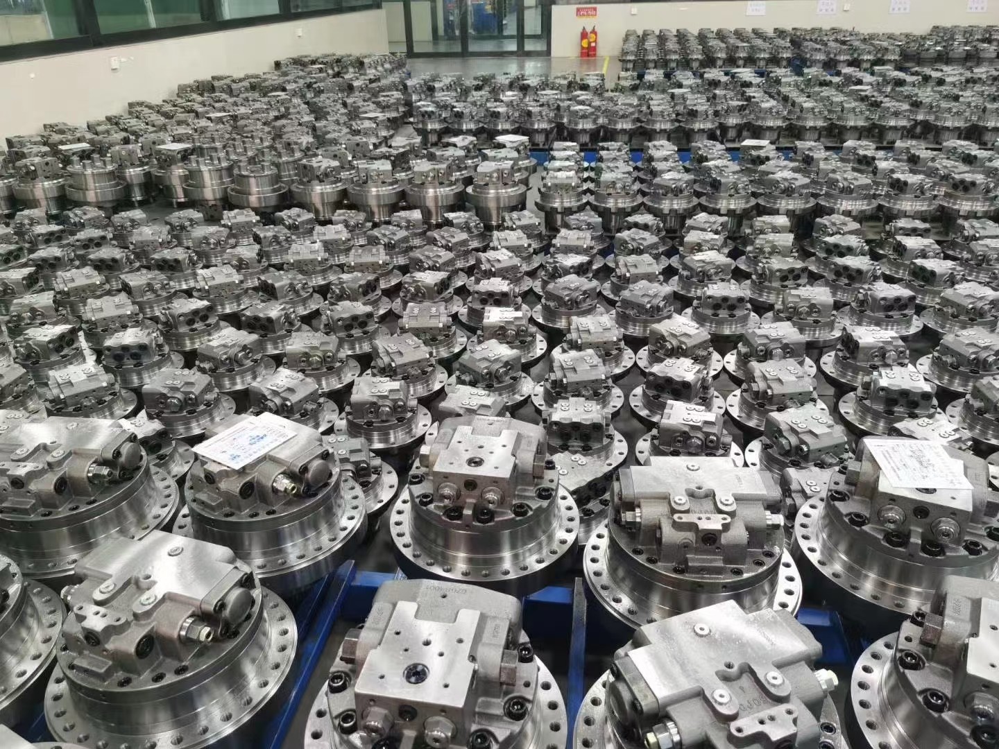 T9T2 Hydraulic Travel Motor , Red Color Excavator Final Drive