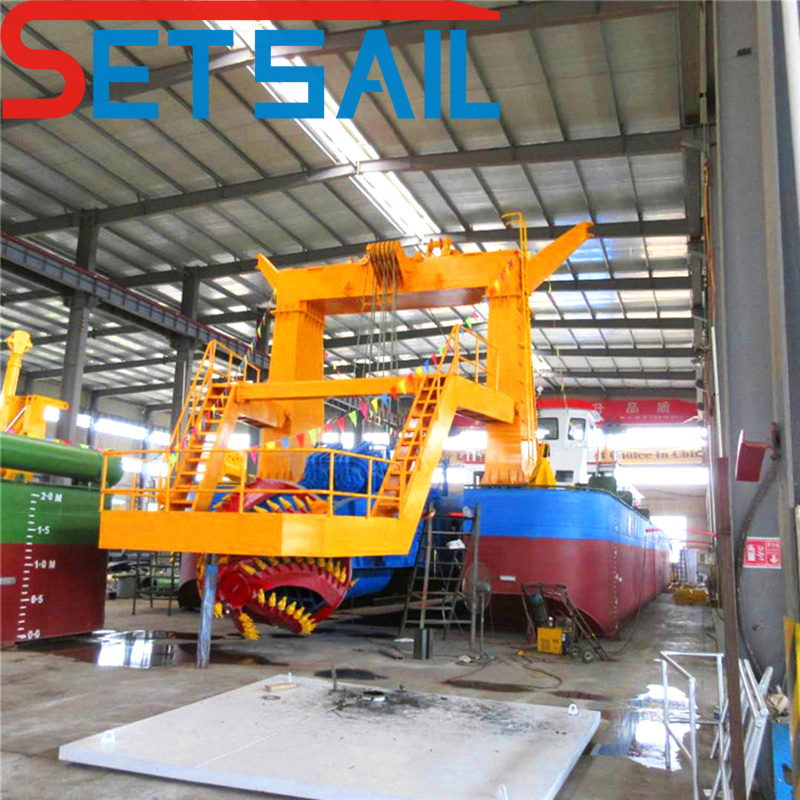 Diesle Engine Power Hydraulic Control Cutter Suction Sand Dredging Machine