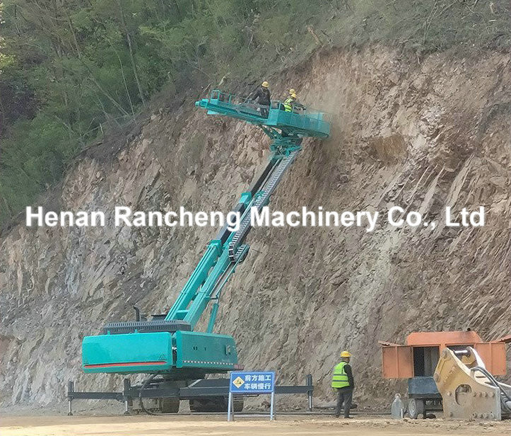 50m Drill Depth Multi Purpose Hydraulic Crawler Drill Machine 130KW For Slope Protection