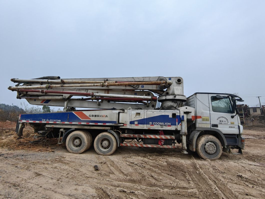 Heavy Equipment Zoomlion 47m Used Concrete Boom Pump Construction Equipment