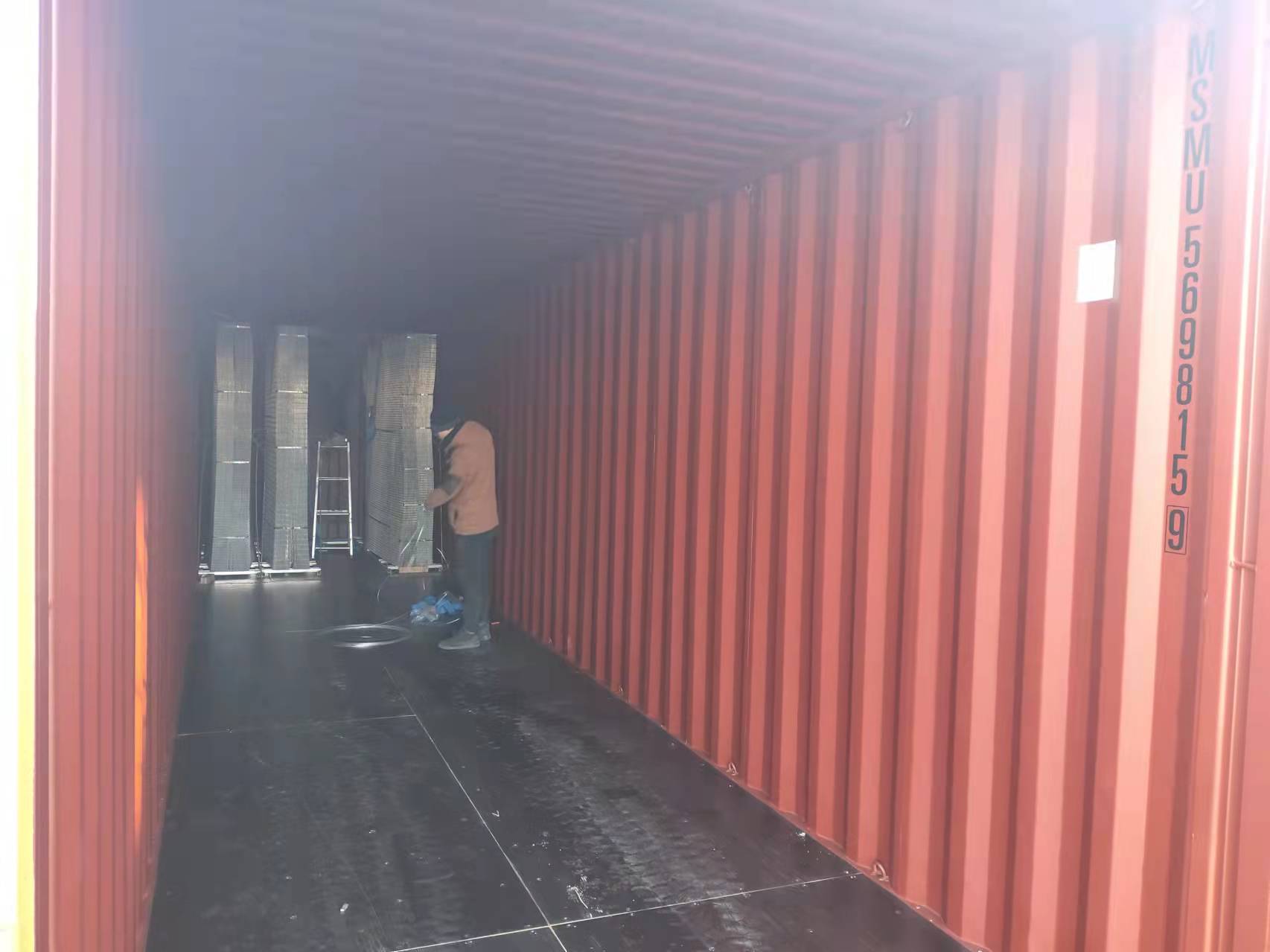 welded mesh sheet loading