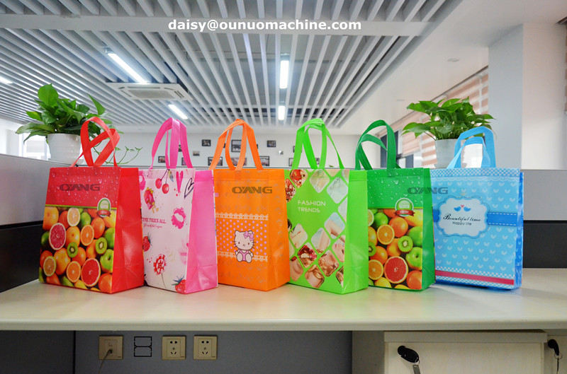 Fully Automatic Non Woven Box Bag Making Machine within Online Handle Attach(Leader-500)