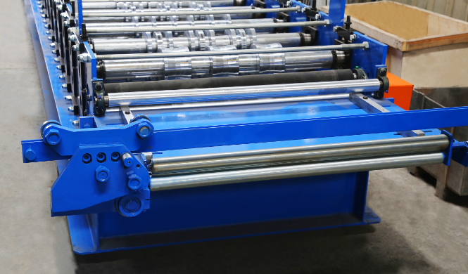 Precision Machining Roof Panel Roll Forming Machine Ibr Making Machine PLC Control