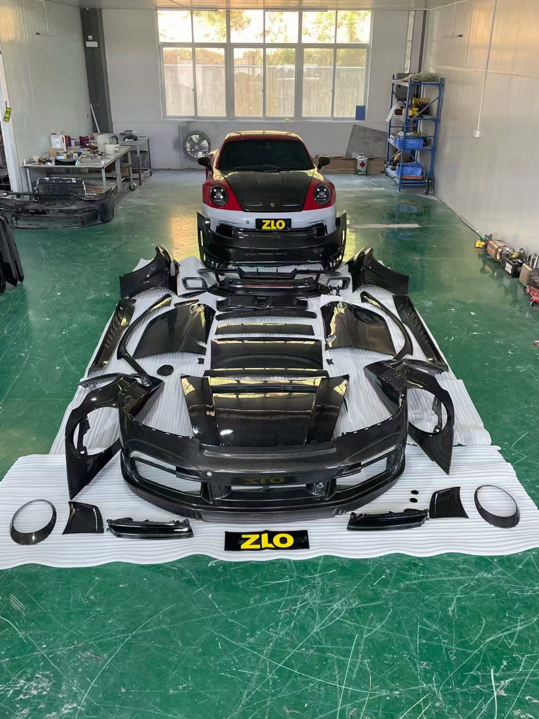 For Porsche 911 992 Body Kit 911 992 Upgraded TopCar Style Front and Rear Bumper Spoiler Body Kit