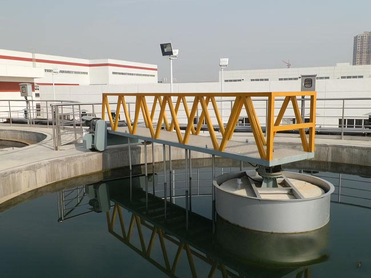  8m – 60m Center Drive Sludge Scraper Vertical Shaft Clarifier Scraper Manufactures