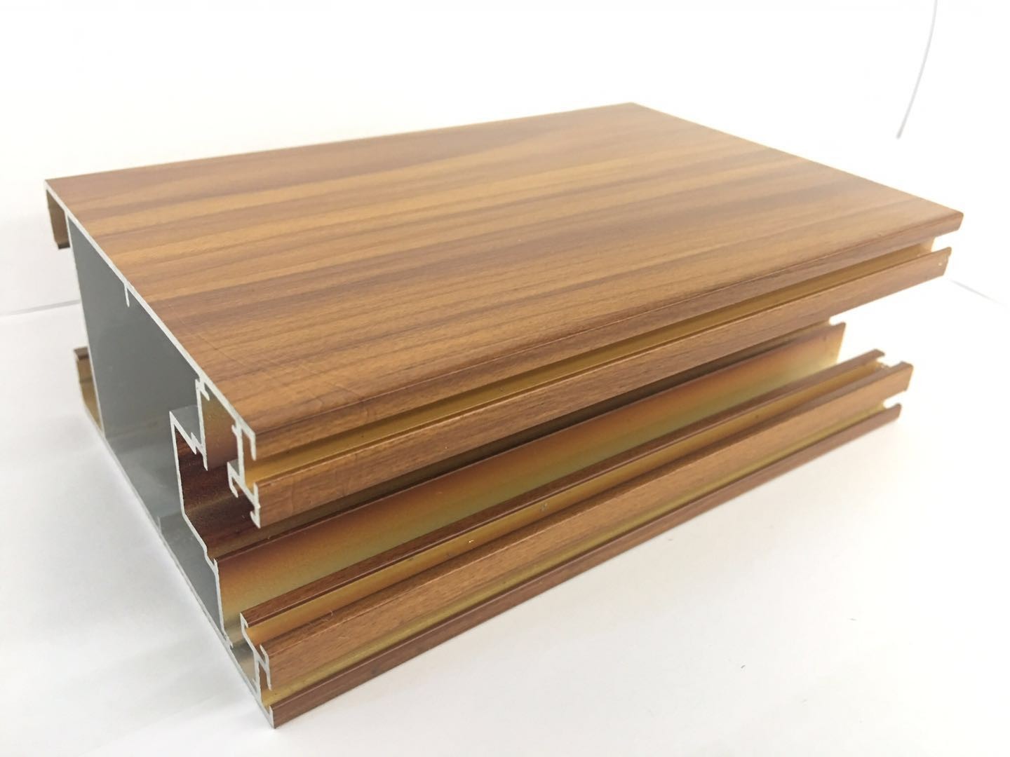 Industrial Wood Grain Aluminium Profiles Resist Fading High Strength
