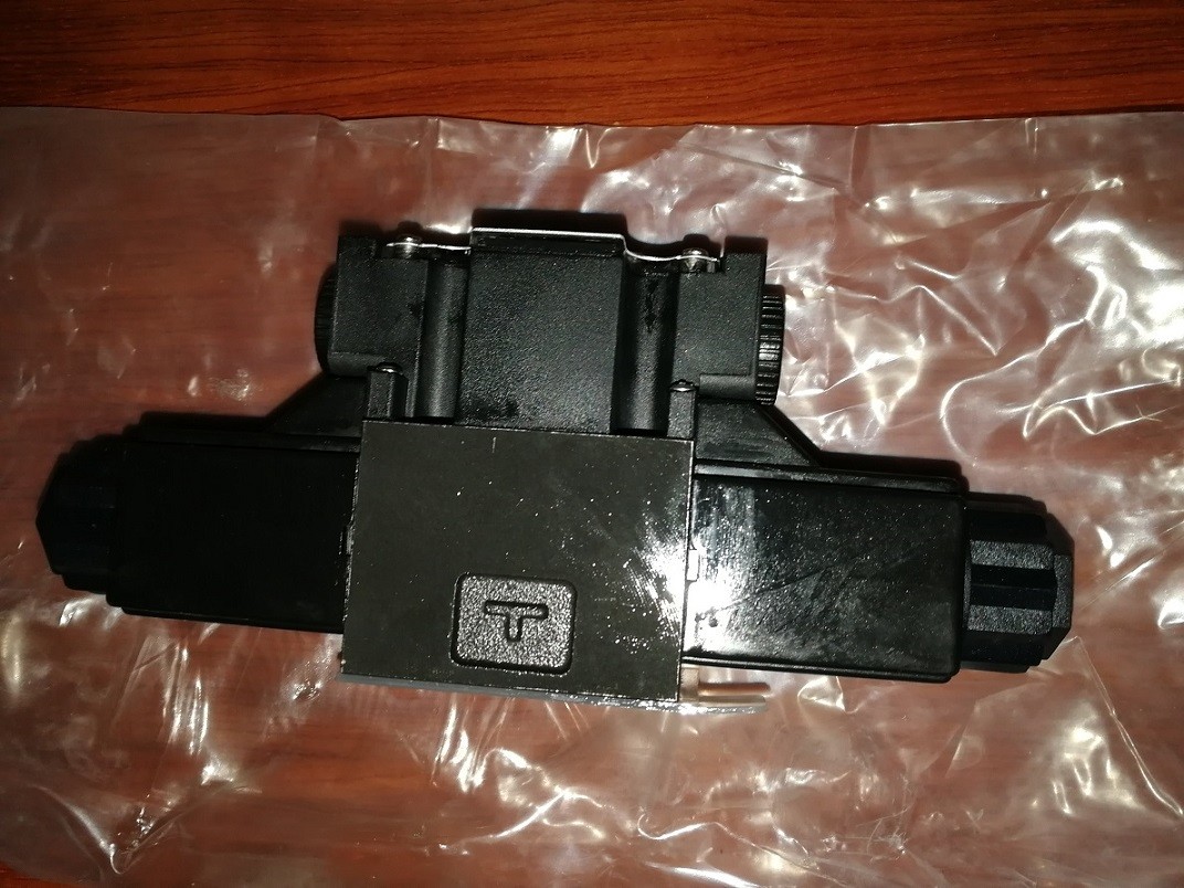 DAIKIN solenoid valve hydraulic valve