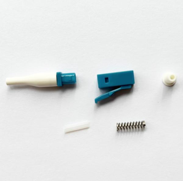 SM LC UPC APC Single Mode 0.9 2.0 3.0 Fiber Optic Connector For Patch Cord