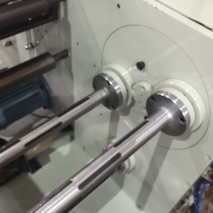 Adjustable Rewind Shaft 600mm Automatic Label Slitting Machine Line