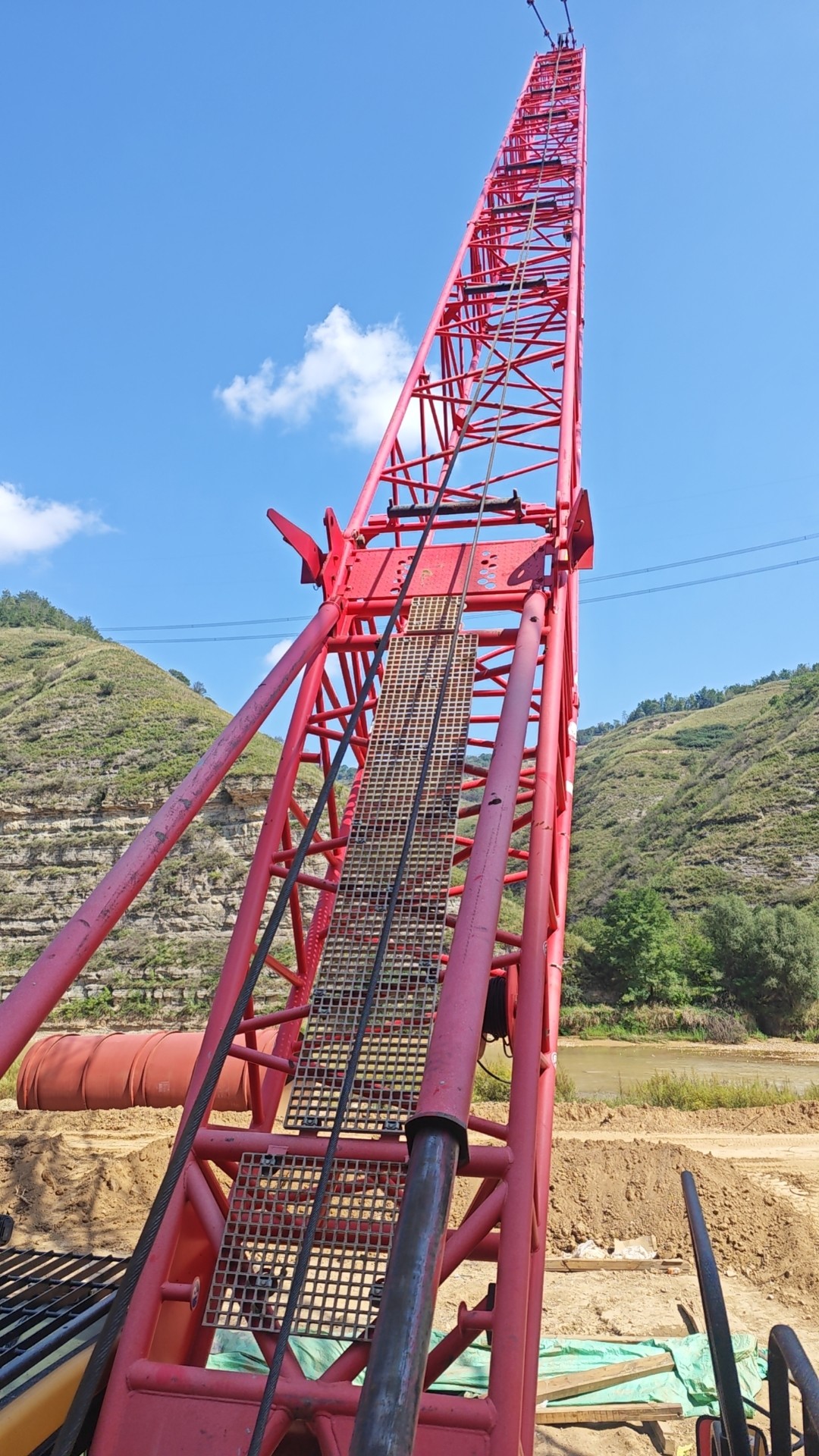2019 Crawler Lifting Cranes 85 Ton Capacity Folding Design Perfect for Construction