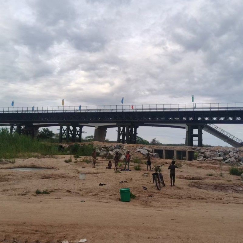  Temporary Steel Modular Pedestrian Bridge Steel Deck / Timber Deck Manufactures