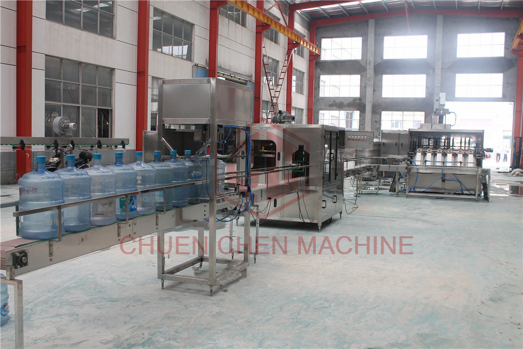 Commercial 20L Barrel Water Filling Production Line 900 Bottles Per Hour