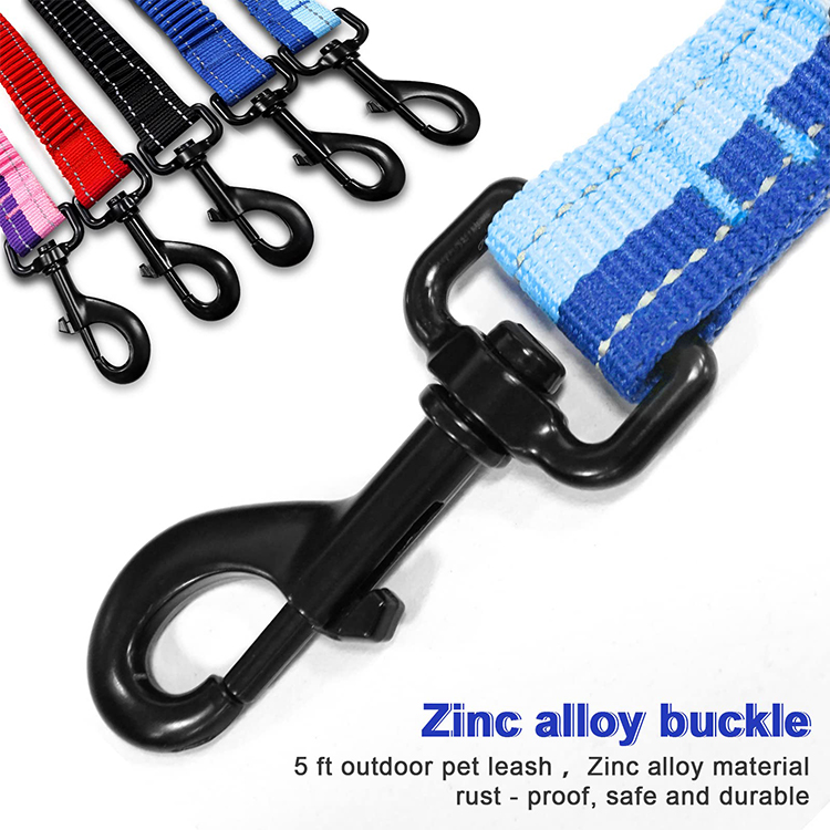 Elastic Sports Dog Collars And Harnesses , Hands Free Organic Hemp Cute Dog Leash For Running