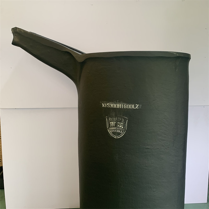 Reliability And Durability Crucible With Pouring Nozzle Customizability Metal Melting Silicon Carbide Graphite
