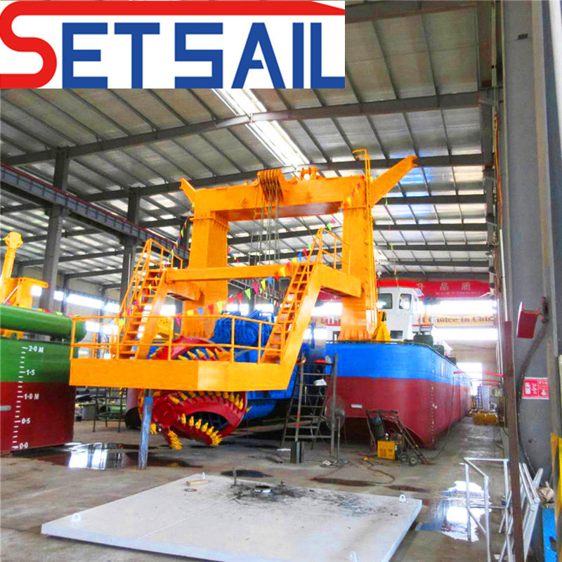 Underwater Pump Diesel Engine Cutter Suction Dredger with Anchor Boom
