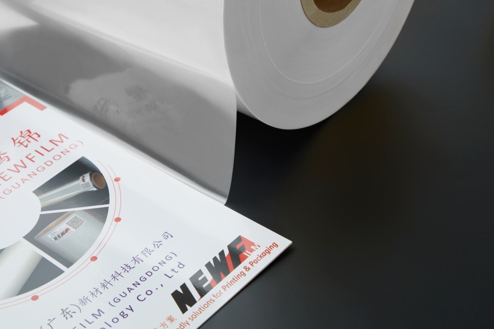 PET Wet Lamination Printable Film For Cosmetic Boxes Suitable For UV Printing And Hot Stamping