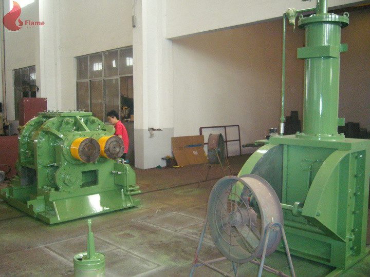 Air pressure type 220kw 100L Falling Type Internal Mixer / Artificial Leather Plastic Banbury Mixer