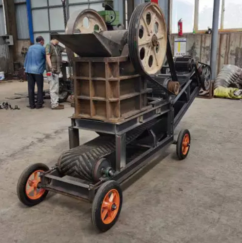 Small Mini Portable Jaw Crusher Gravel Rock Crushing Machine