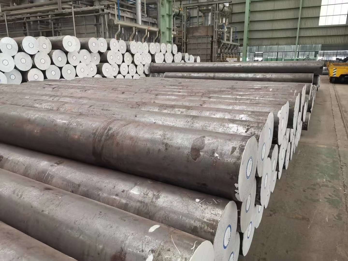 MTC 5" H11 Bright Structural 303 Stainless Steel Round Bar Matt Surface