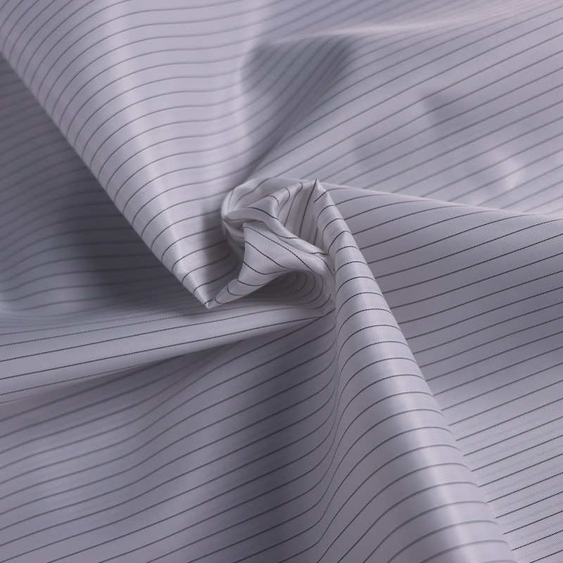 Cleanroom 75D*75D 2.5mm Grid Fabric With 98% Polyester 2% Conductive Filament