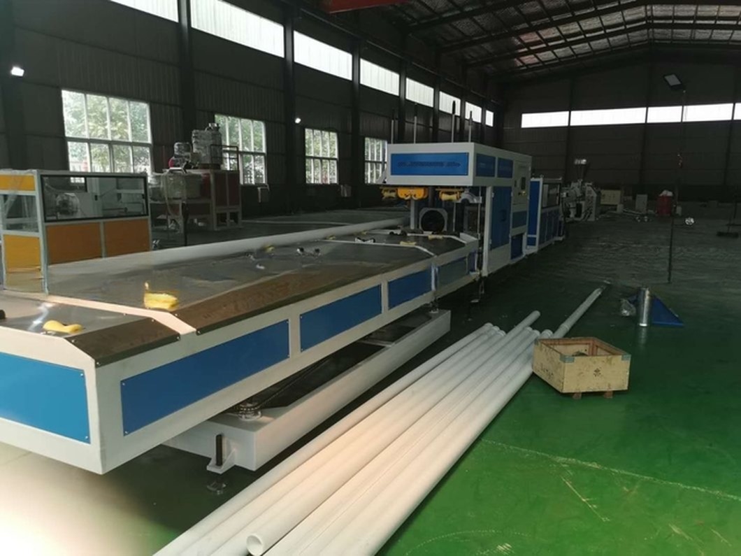 UPVC Drainage Pipe Production Line with Online Socketing Machine