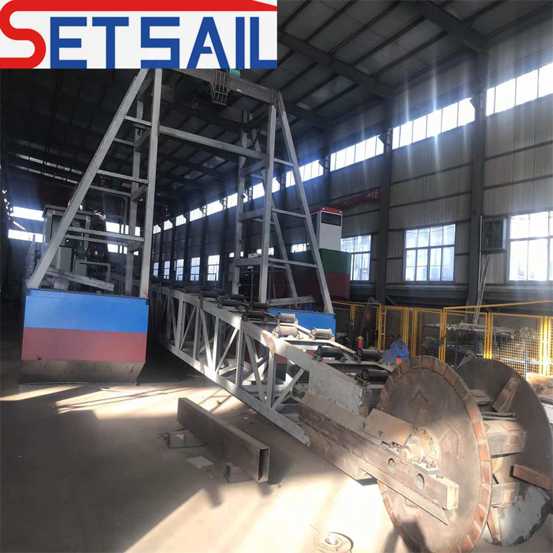 Chain Bucket Gold and Diamond Mining Dredger for Sale