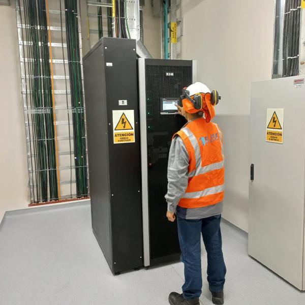 Eaton Brand Online 93PR series UPS15-500KVA 25KVA-200KVA uninterruptible power