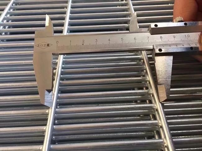 Powder Coated anti climb 358 Prison Mesh Fencing W2.5m corrosion proof