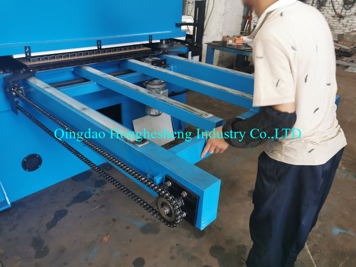 Precision Hydraulic Paper Red Envelope Cutting Machine 30T Force 4kw