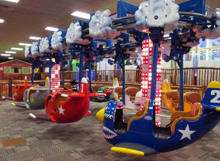 Flying Tiger / Shark Kiddie Train Ride With Beautiful Appearance And Creative Structure