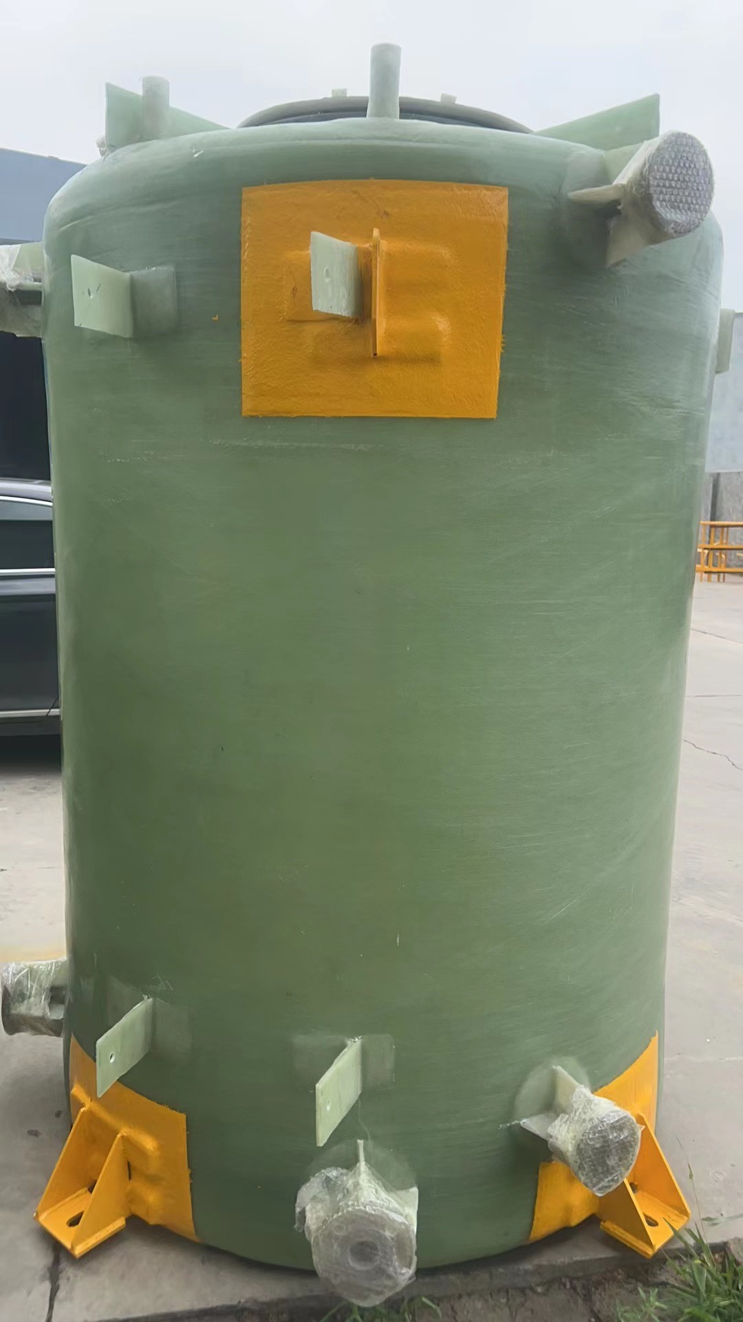 Non Toxic 2.5CBM Green FRP Septic Tank Acid Material Storage Light Weight