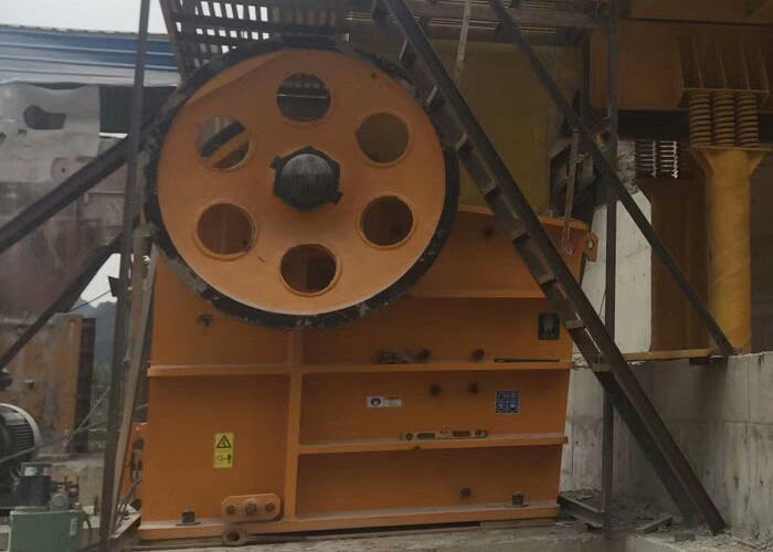 Primary Crusher PEV Jaw Crusher Machine 480TPH With Lubrication System mining jaw crusher industrial jaw crusher