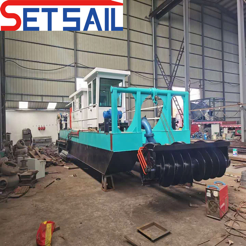 Durable Marine Steel Made Trailing Hopper Suction Silt Dredger